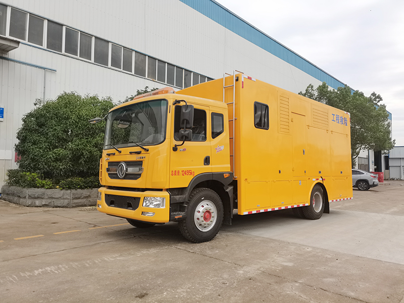 极速糖果1000电子牌东风多利卡3000方排水车（休息室）